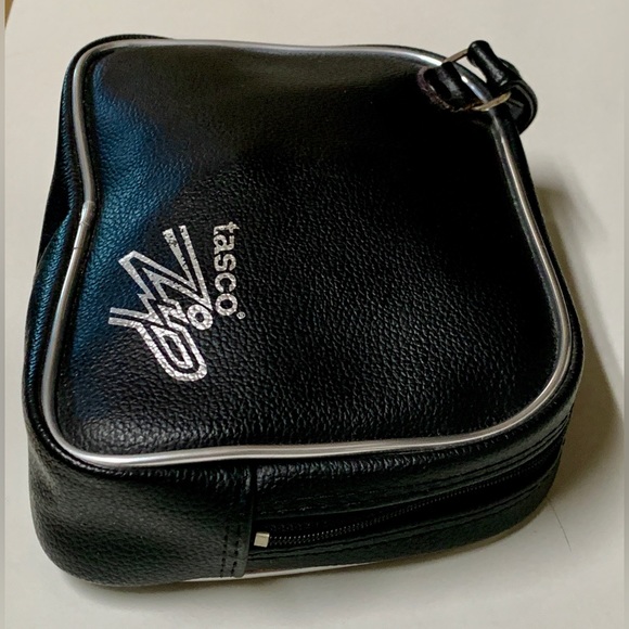 Vintage TASCO ZIP 8 x 30 mm Fully Coated Binoculars in Zippered Carrying Case - Picture 16 of 16